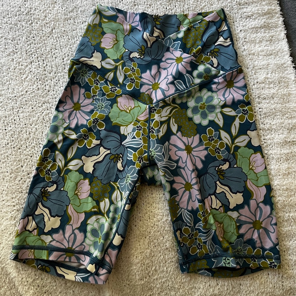 Aerie cross over biker shorts